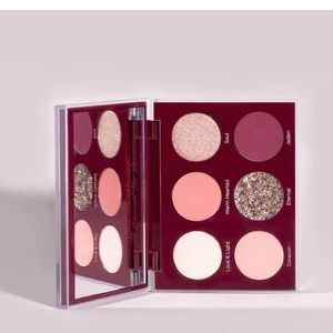 NWOT Dominque Unconditional Palette